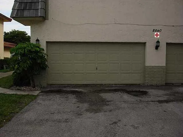 2 bed, 1.5 bath, 900 sqft, $1,950 — Photo 3
