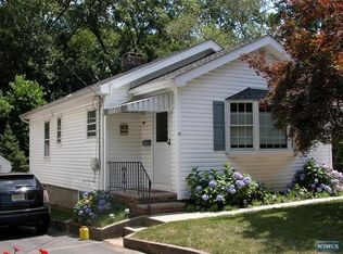 29 Division St, Closter, NJ 07624