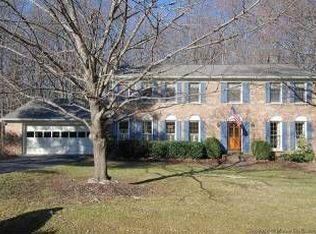 2024 Adams Hill Rd, Vienna, VA 22182