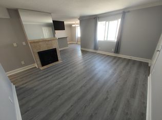 7035 Woodley Ave Unit 211, Van Nuys, CA 91406