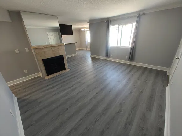 7035 Woodley Ave Unit 211, Van Nuys, CA 91406