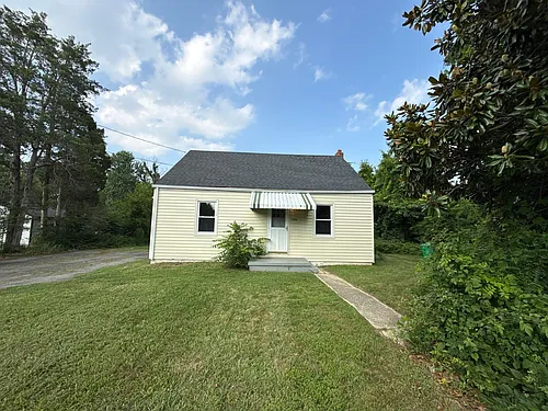 7520 Burgess Ln Photo 1