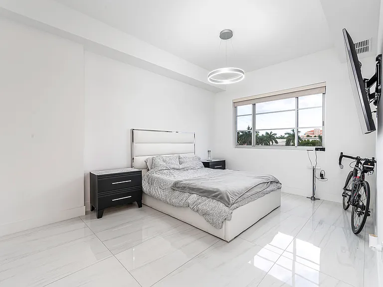 155 E Boca Raton Rd #415 — Photo 11