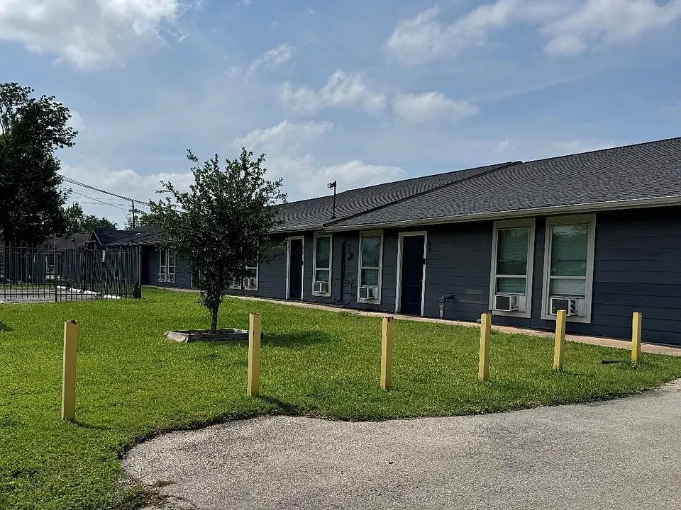 3802 Dabney Apartments