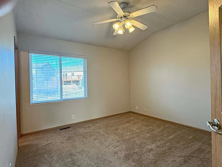 4332 N Hws Cleveland Blvd — Photo 11