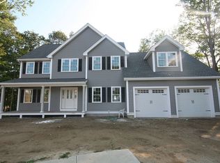 8 Coventry Ln, Stoneham, MA 02180