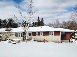 N5926 Walker Rd, New Lisbon, WI 53950