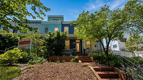 1617 C St SE Photo 1