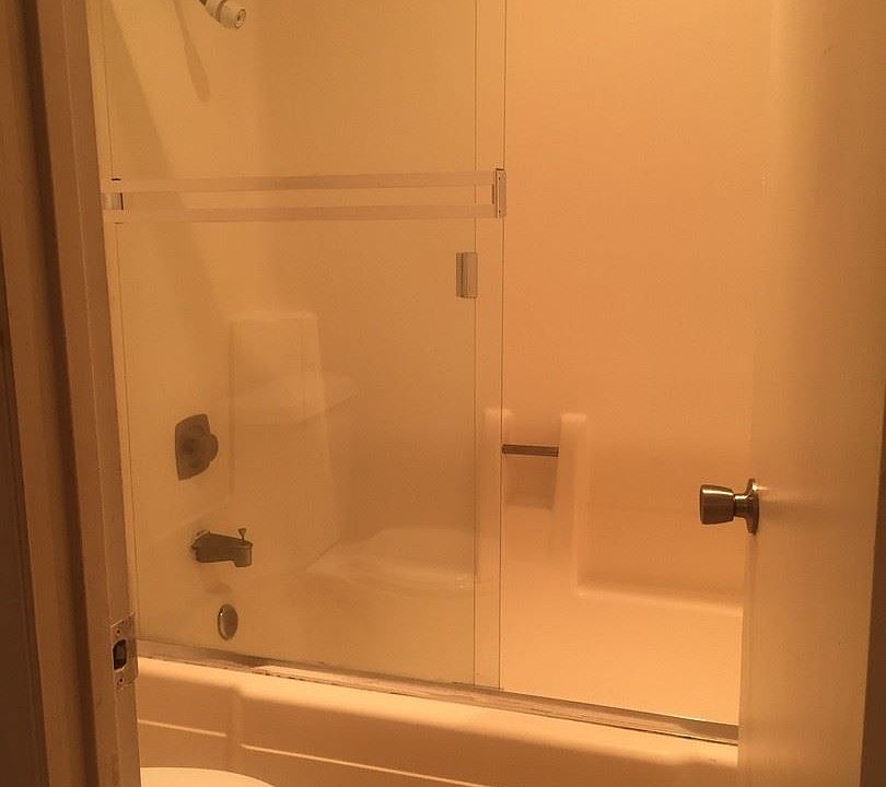 2nd image of 4617 Kensington Dr #1