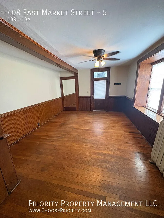 1-Bed Oasis on East Market Street Your Cozy Retreat in Harrisonburg! — Photo 4