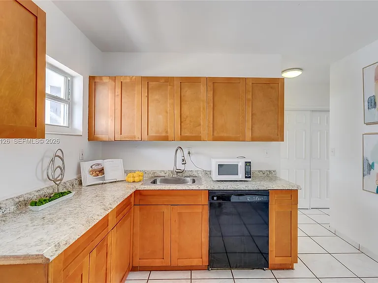 1300 Lincoln Rd #B802 — Photo 6