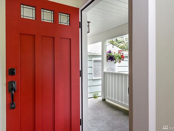 This brand new craftsman style front door will cheerfully welcome you home daily!