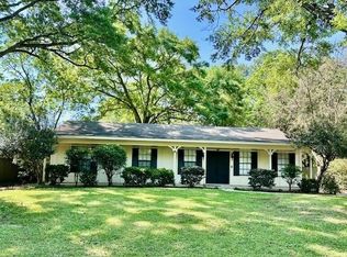 5855 Apple Tree Rd, Mobile, AL 36609