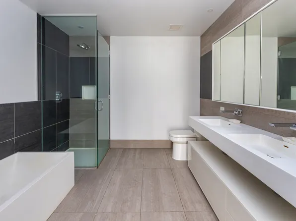 540 West 49th Street image 5 of 12