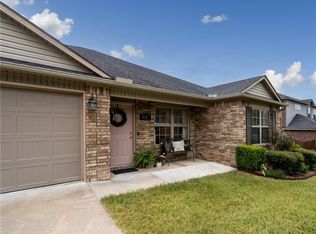 3227 Whispering Spring Av, Springdale, AR 72762