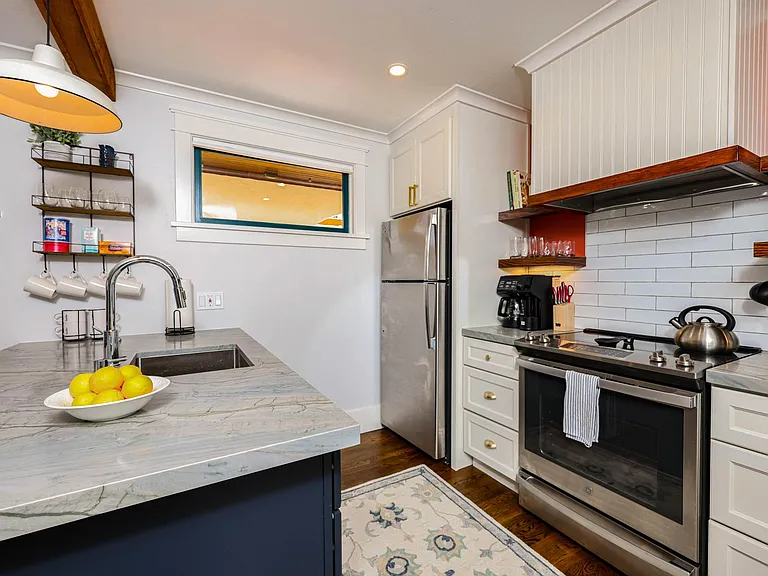 3353 2nd Ave #A — Photo 9