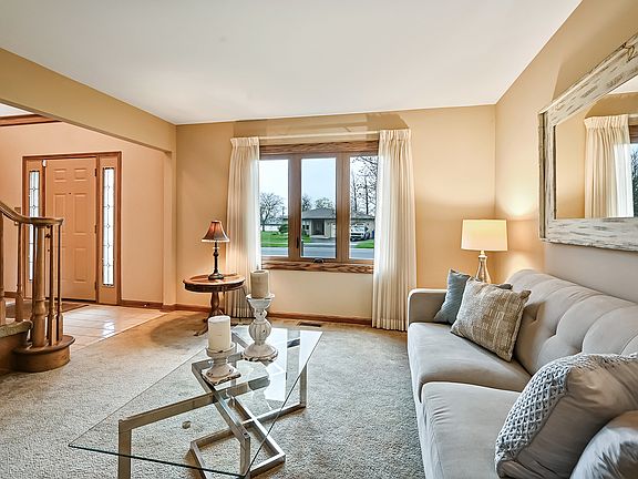 5th image of 7757 Coventry Ln