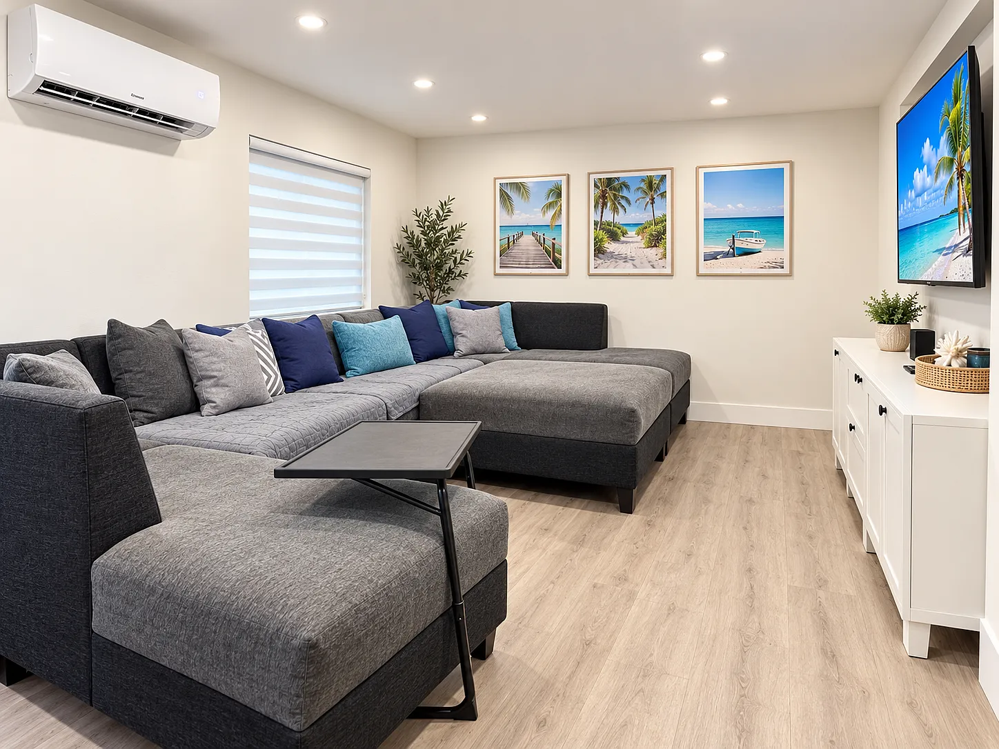 3 bed, 1000 sqft, $3,199 — Photo 2