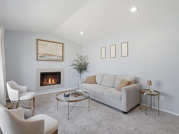 5th image of 854 E Sandy Gulch Pl S