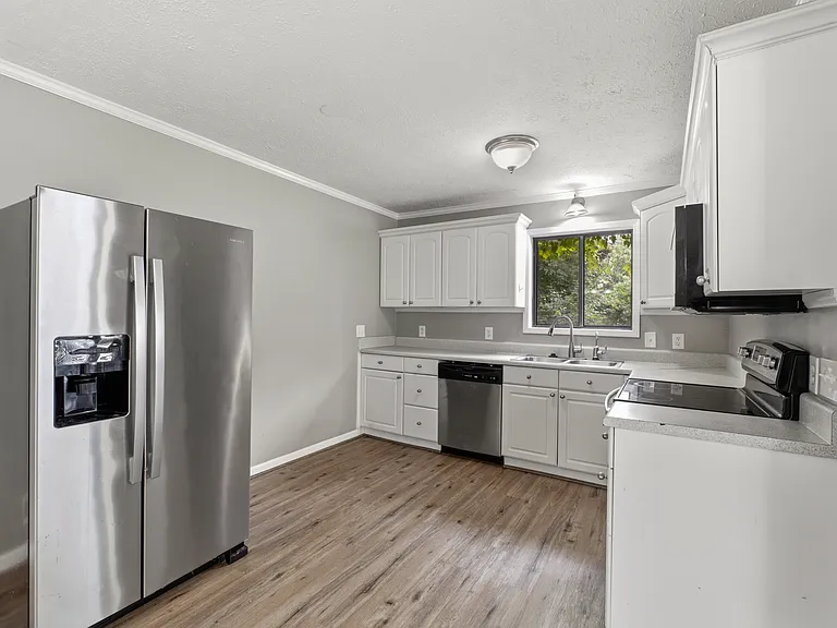 180 Lake Somerset Crst NW — Photo 9