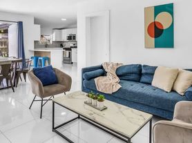 7061 Coolidge St, Hollywood, FL