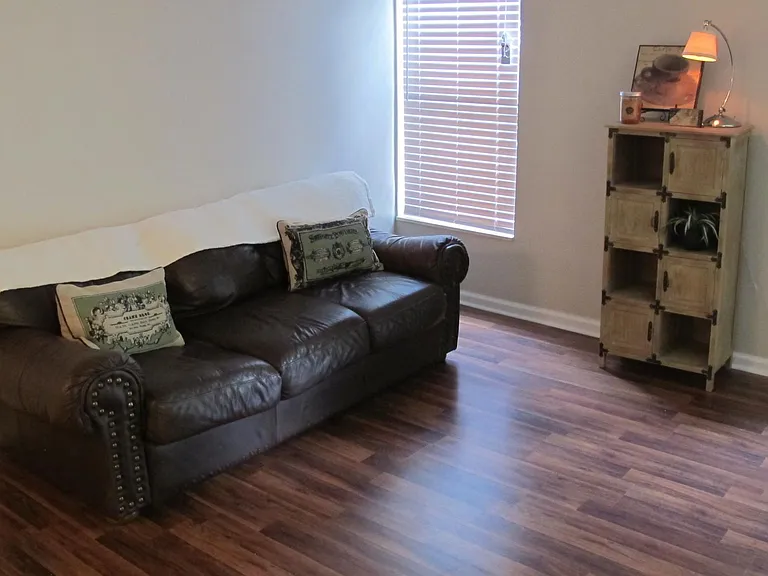 9611 Vinca Cir #2 — Photo 2