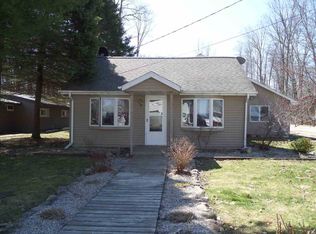 1623 S Oakwood Dr, Lake City, MI 49651