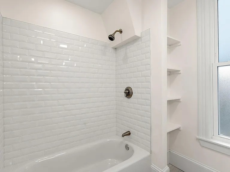 10 King St #2 — Photo 12