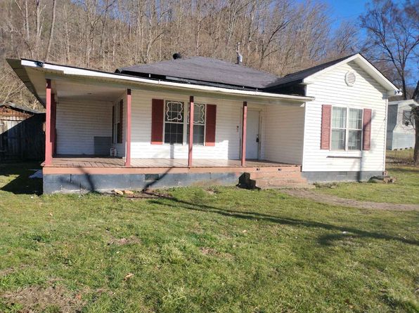 18 Jackson Ln, Jones Cr, KY 40828