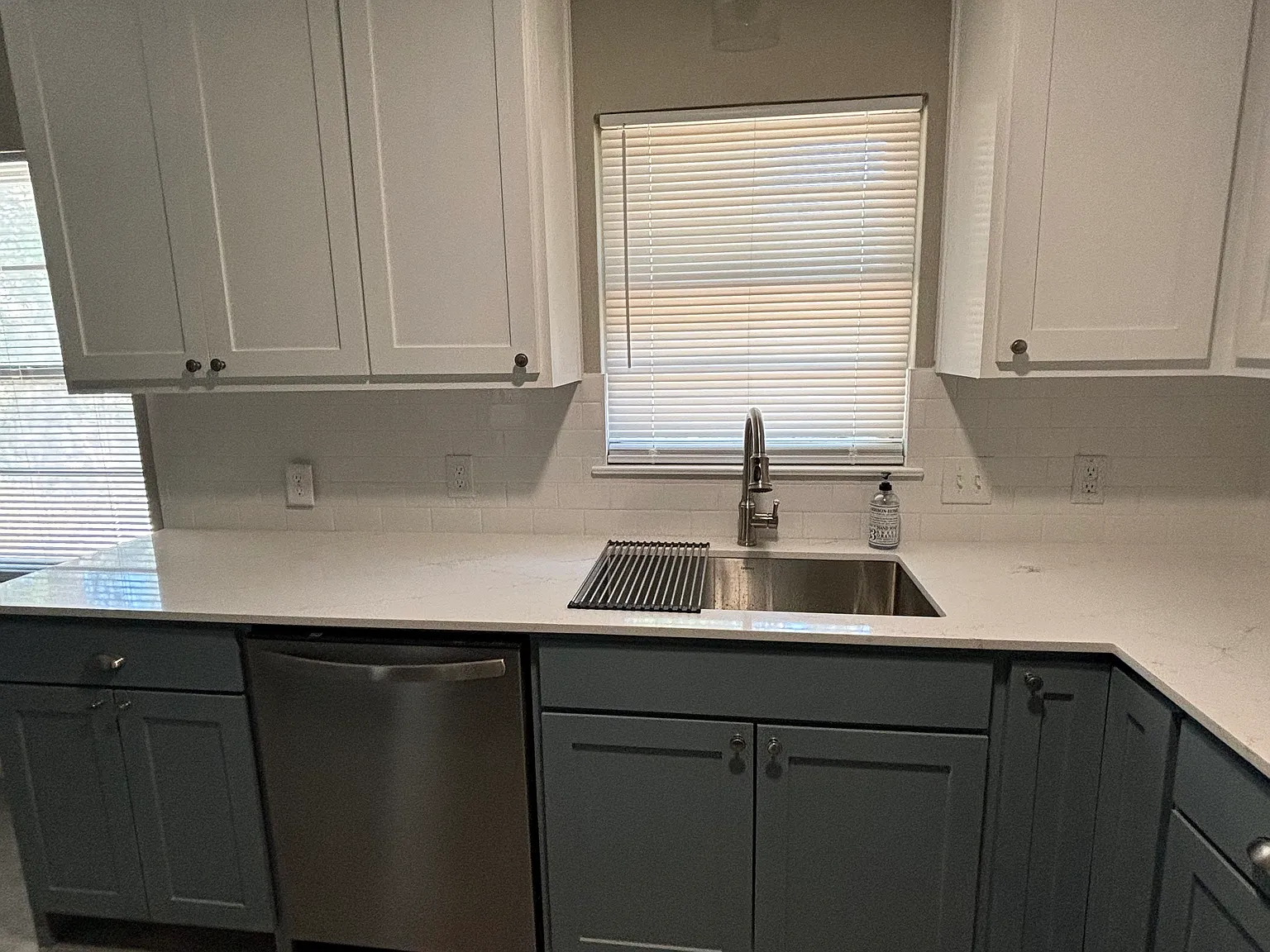 3941 Woodlane Ave — Photo 4