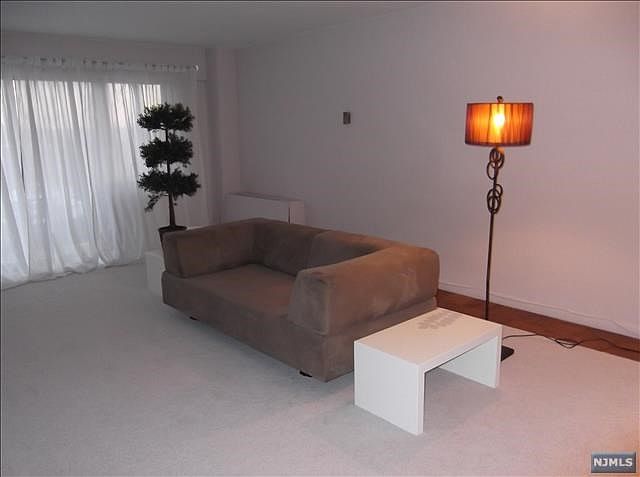 2nd image of 265 Main St APT 612