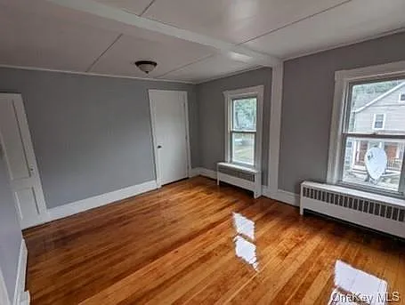 92 Valley Ave photo 1