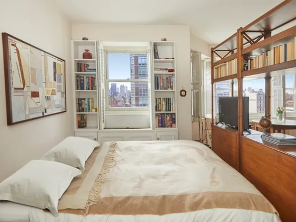 205 East 63rd Street image 5 of 11