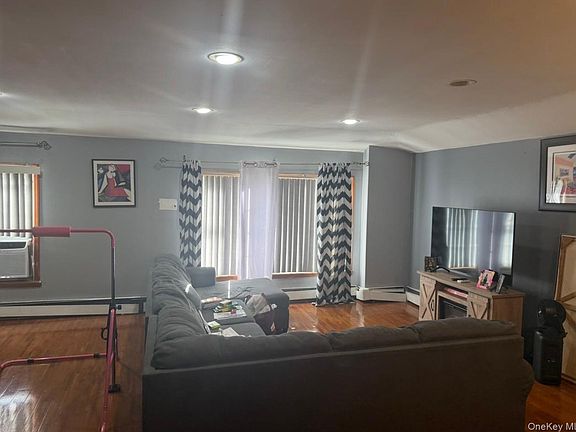 2nd image of 120-33 196th Street