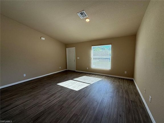 2nd image of 6129 Laurelwood Dr