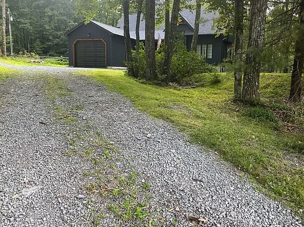 307 Shiny Mountain Rd, Greentown, PA 18426