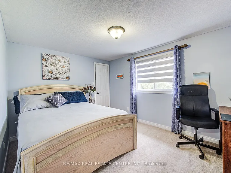 16 Paulstown Cres — Photo 33
