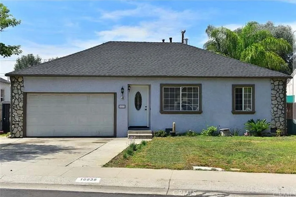 2 bed, 980 sqft, $3,500 — Photo 1