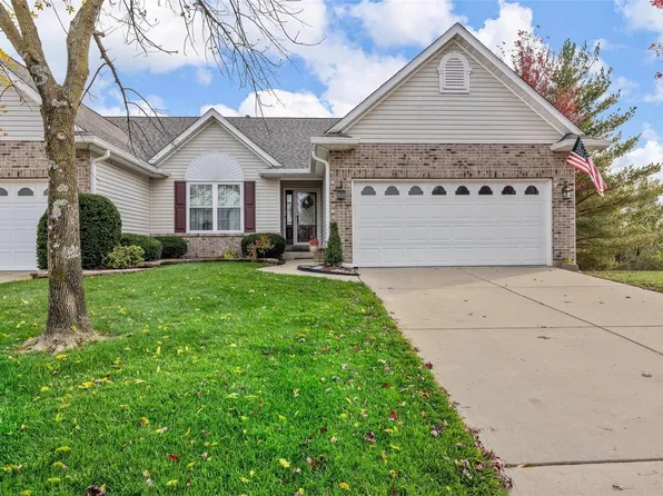162 Park Ridge Dr #54B, O'Fallon, MO 63366