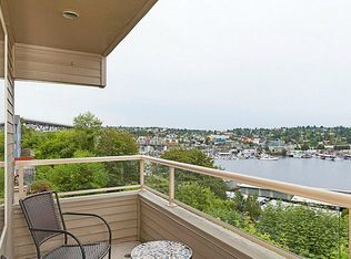 2522 Dexter Ave N APT 301, Seattle, WA 98109