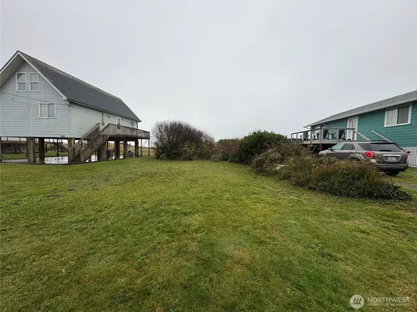 4863 Pacific Avenue, Moclips, WA 98562