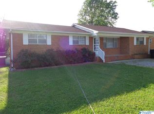 2115 Sparrow Rd SW, Decatur, AL 35601