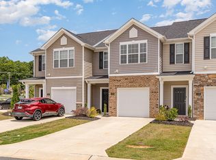 1230 Adrian Ct, Mebane, NC 27302