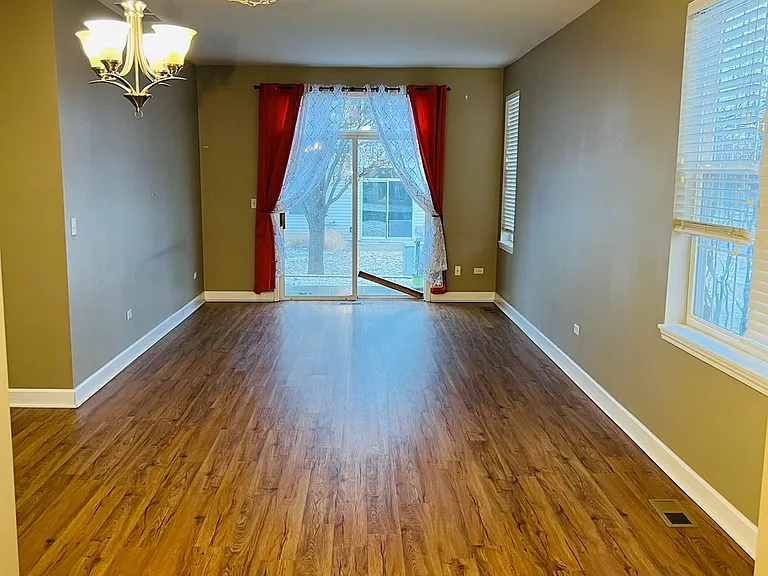 3175 Falling Waters Ln — Photo 3