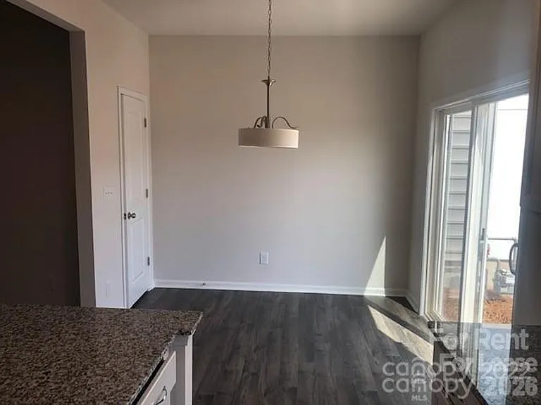8171 Sheffield Dr — Photo 5