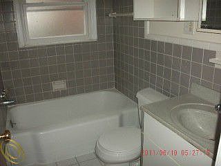 5th image of 9951 Riverdale Ave