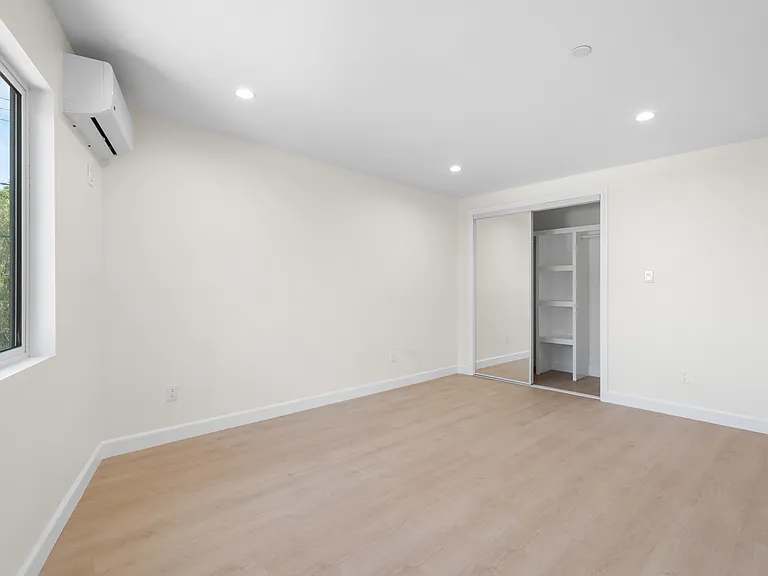 3301 S Beverly Dr #4 — Photo 8