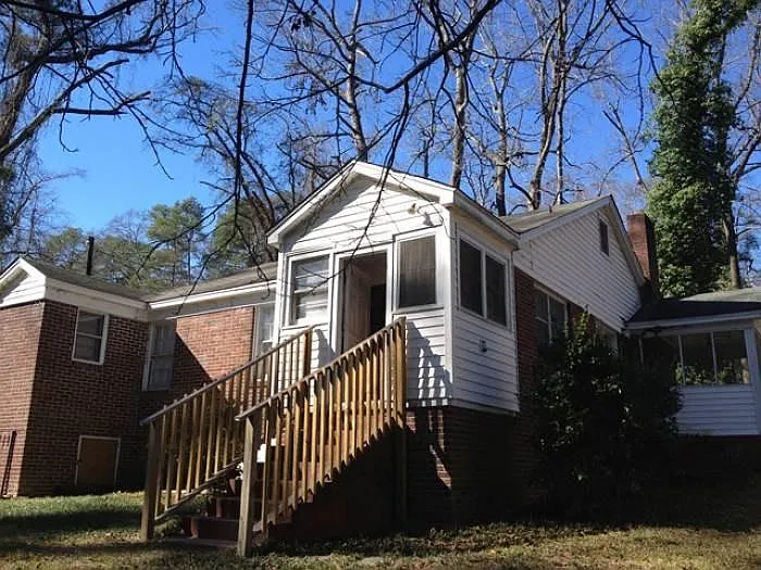 3 bed, 1200 sqft, $1,495 — Photo 3