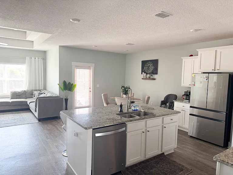 5772 Conley Ct — Photo 8
