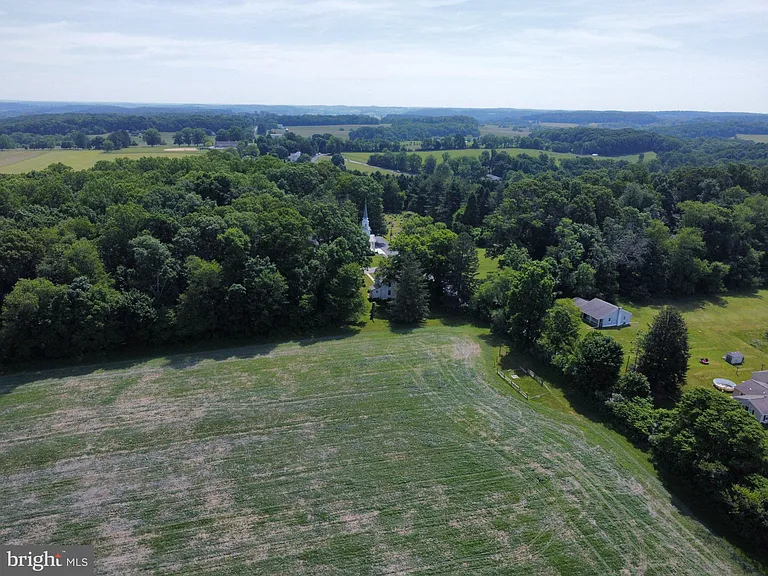 121 E Friendship Church Rd — Photo 36